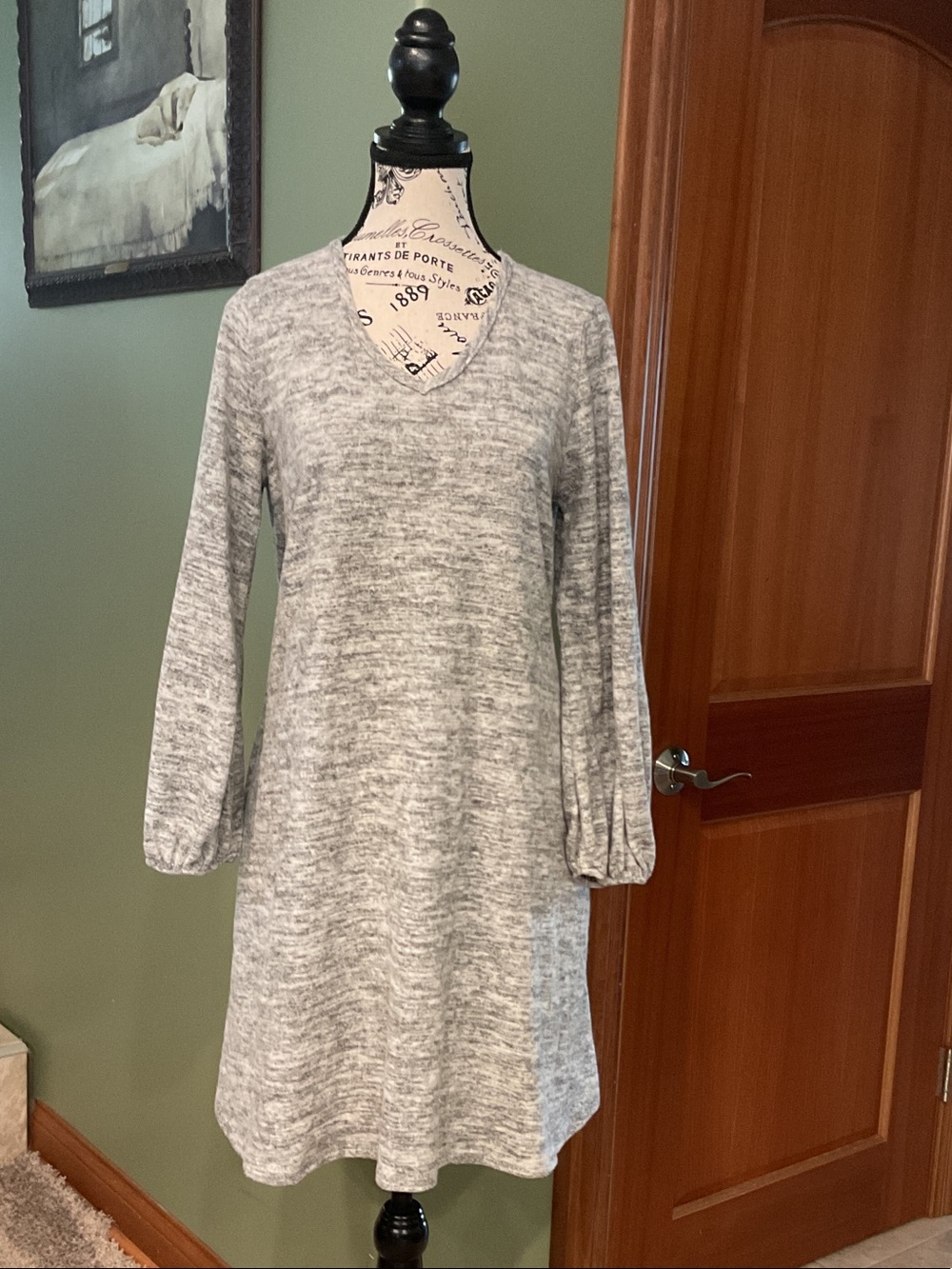 Chris & Carol Heather Gray V-Neck Long Sleeve A-Line Dress, Size M